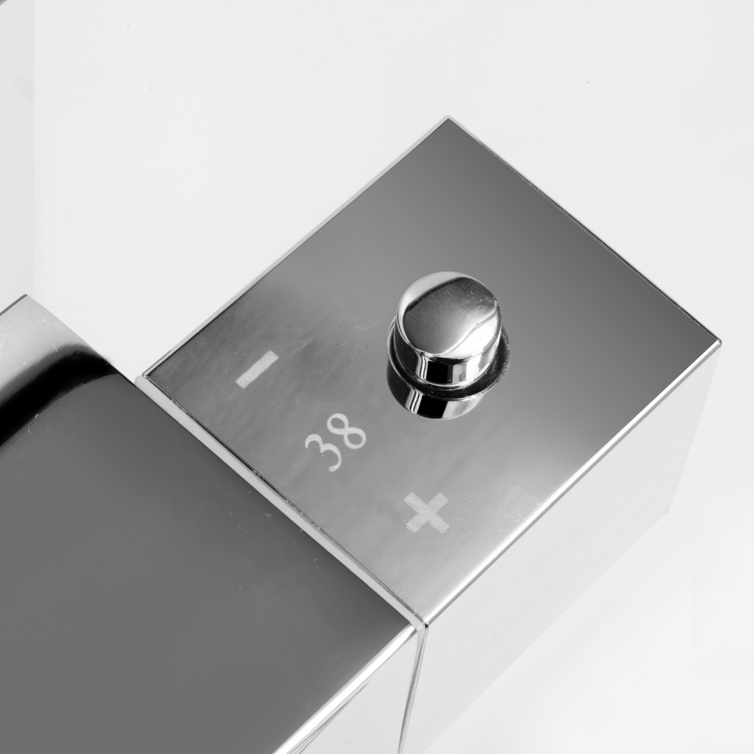 Изображение товара A15502 Thermo Душевой комплект с термостатическим смесителем от магазина N&M Home