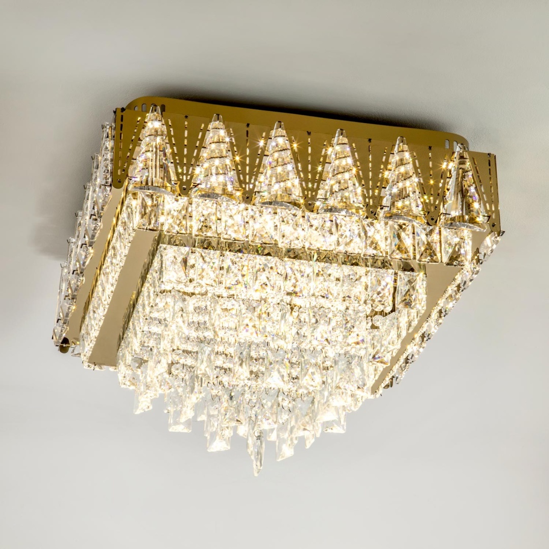 Изображение товара Потолочная люстра LED4U L9437-500-500 GD с функцией УД от магазина N&M Home