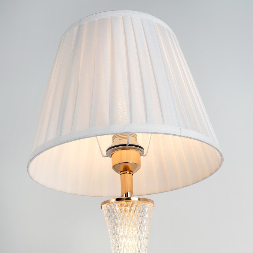 Изображение товара Настольный светильник LED4U L6161 GD от магазина N&M Home