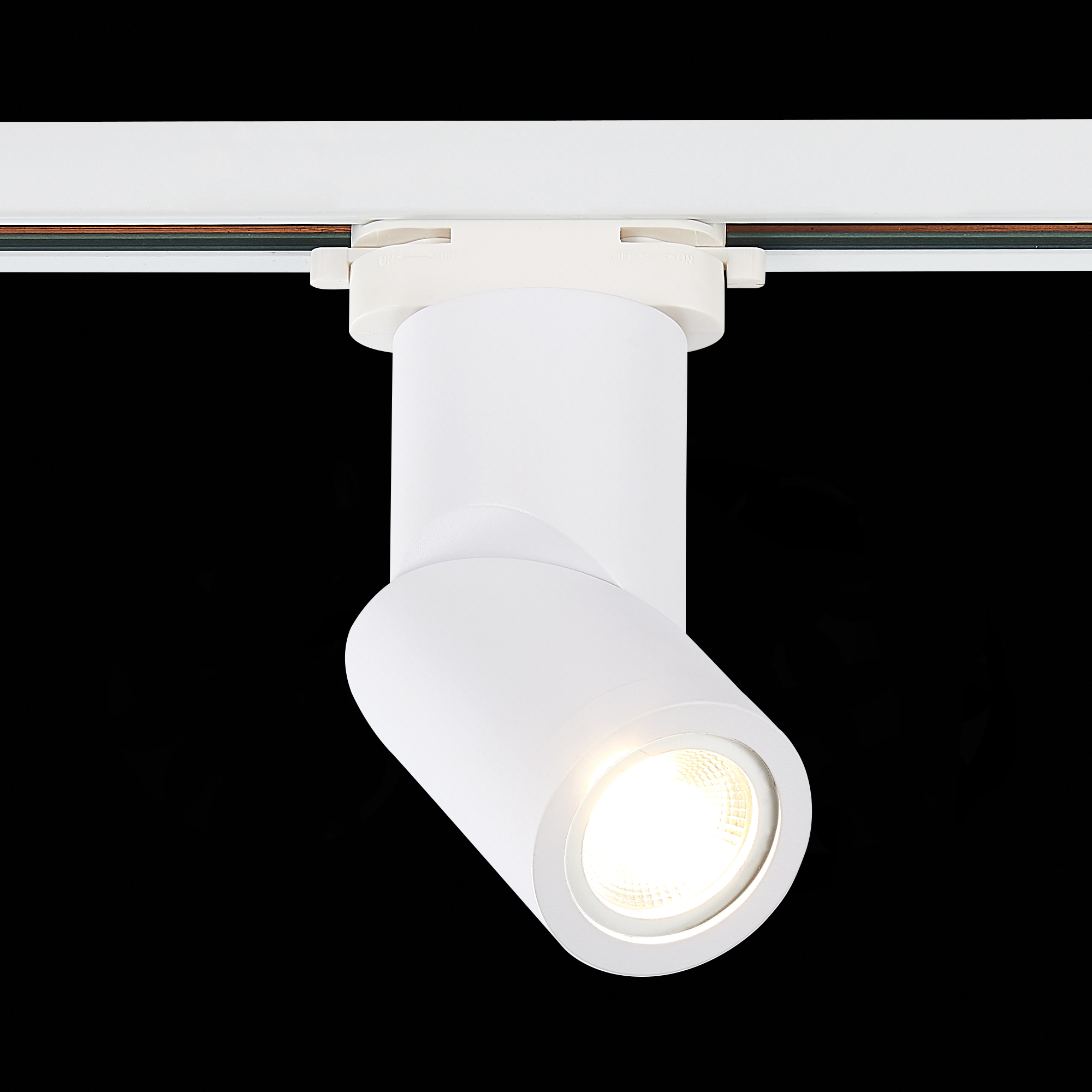 Изображение товара ST650.506.01 Св-к трек. Белый GU10 1*50W IP20 D60xH175 180-240V Без ламп от магазина N&M Home